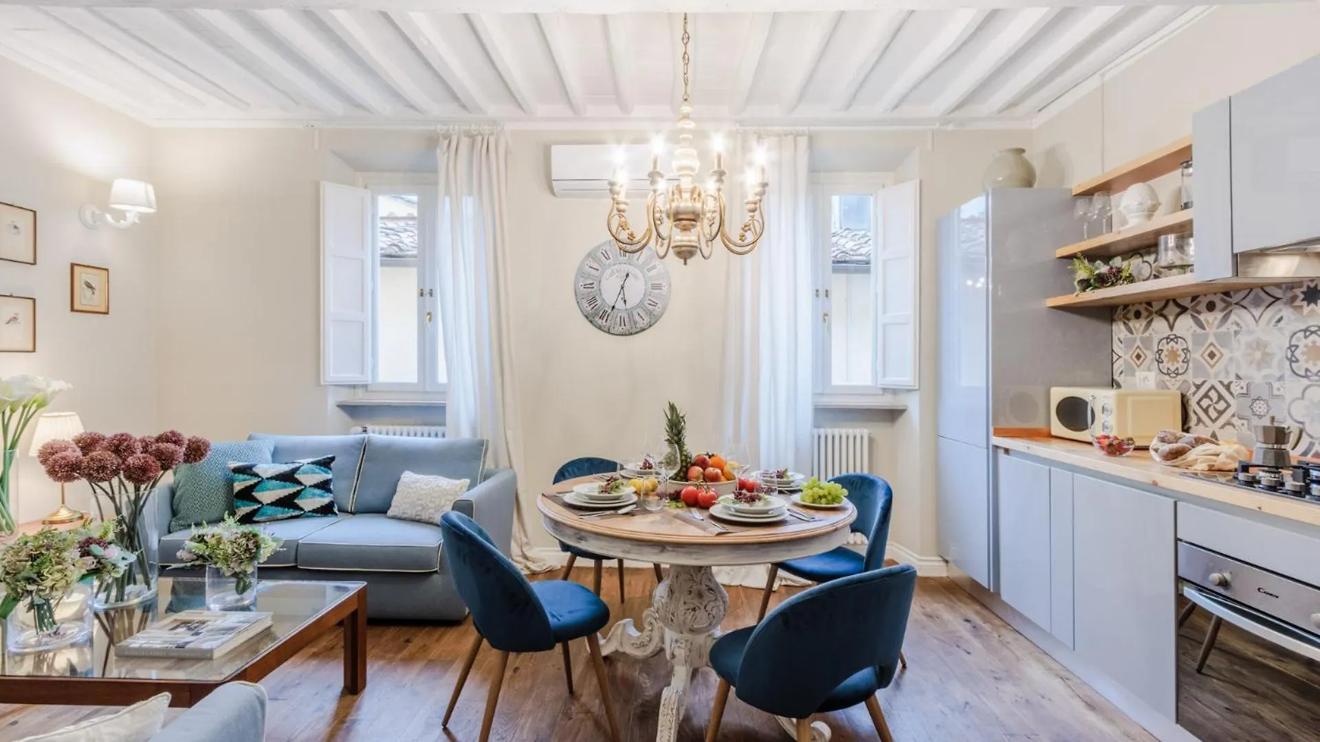 Casa Chiostro, A Central 3 Bedrooms Apartment Lukka